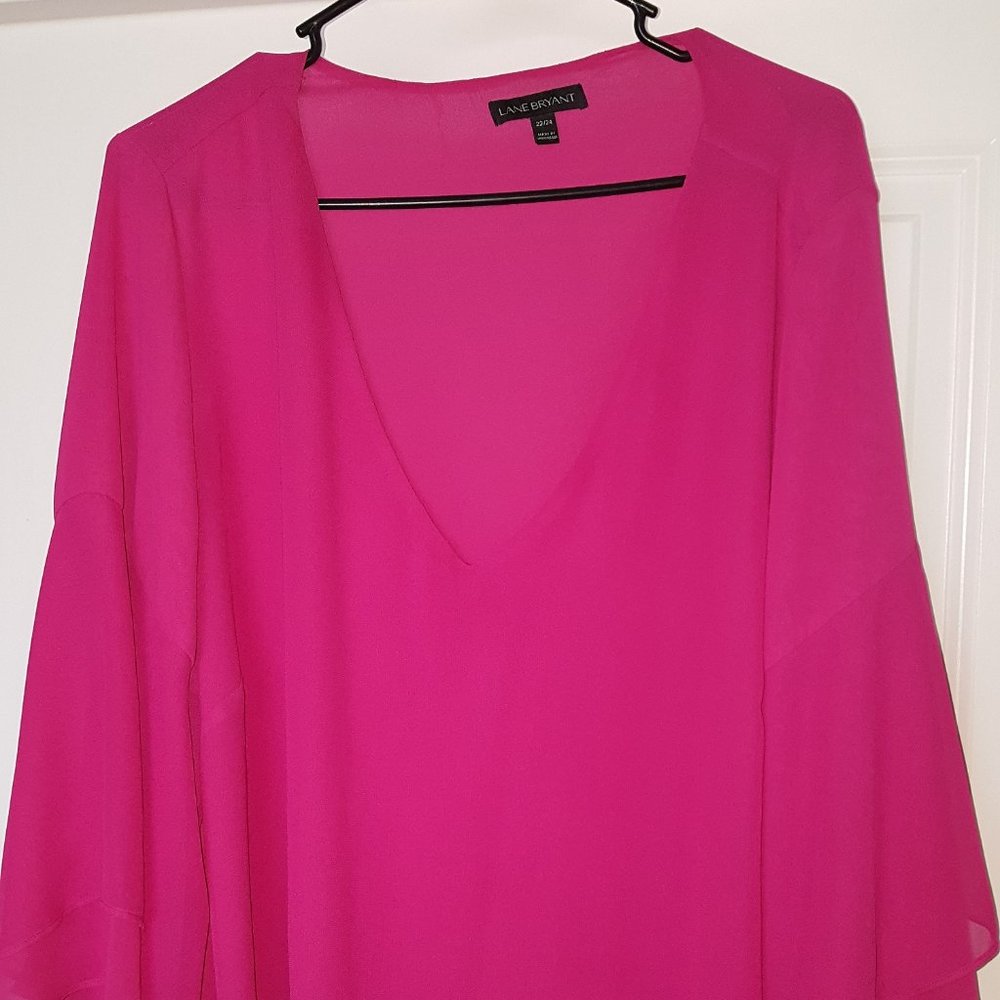 Size 22/24 Lane Bryant Fuschia Sheer Flutter V-Neck Top